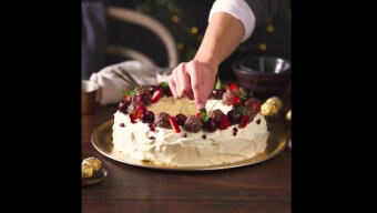 Ferrero Rocher Wreath Cake 