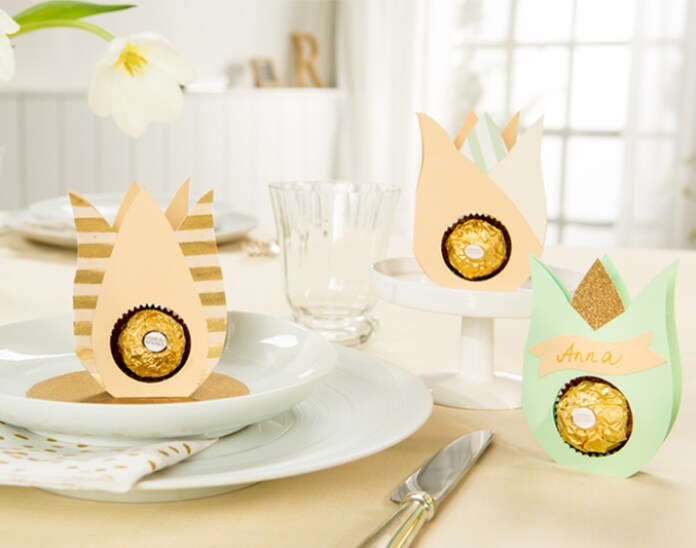 Blumige Tischkärtchen main