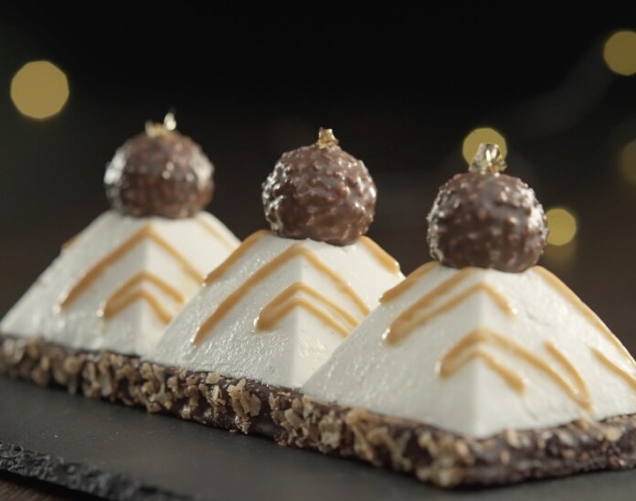 La Bûche Pyramide Ferrero Rocher