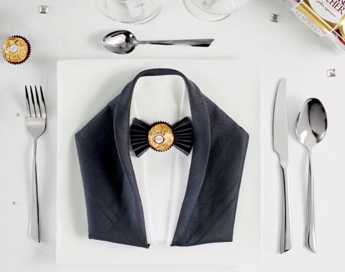 Tuxedo Napkin